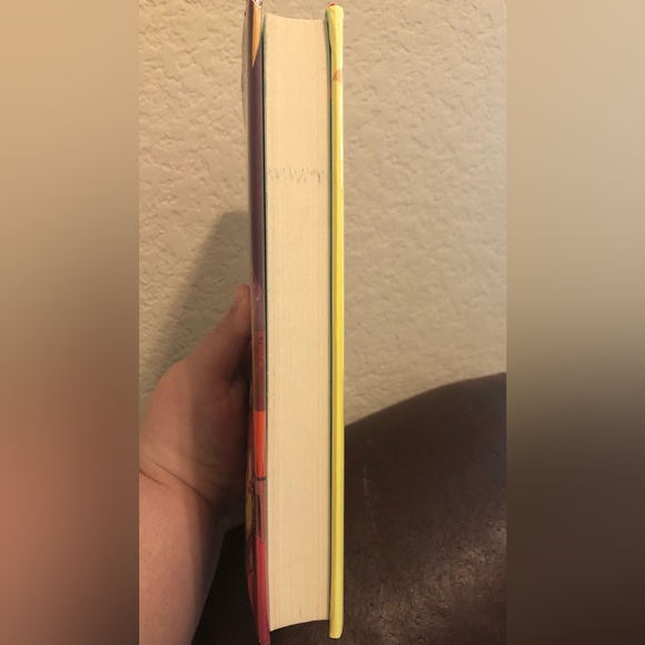 Lot of 2 Fantasy Books - Hardcover - Picture 6 of 7